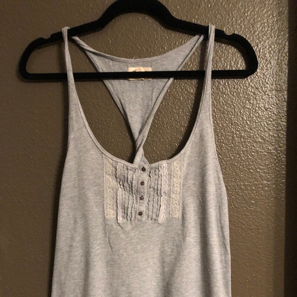 Hollister Tank